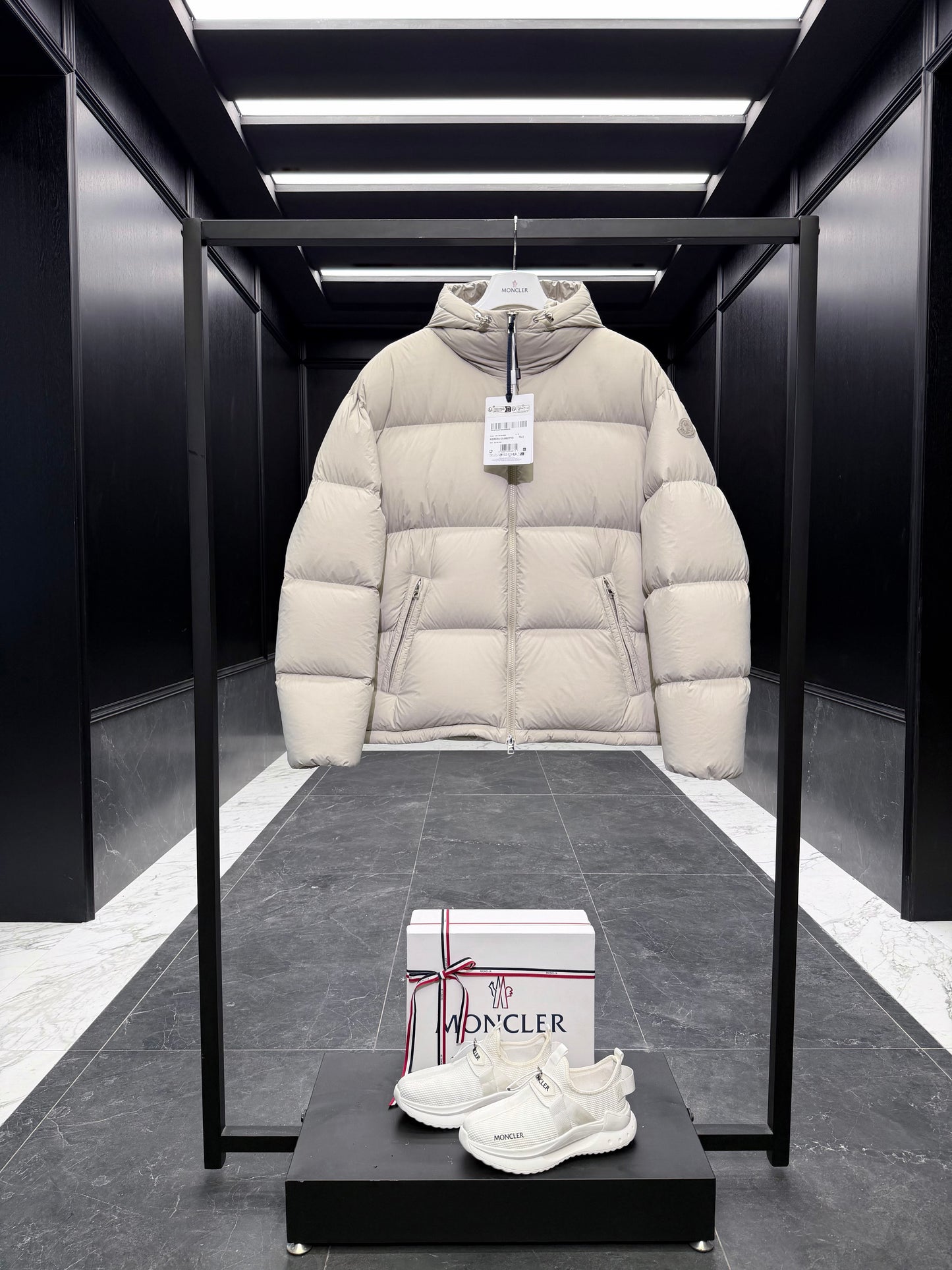 MONC MERIERA JACKET