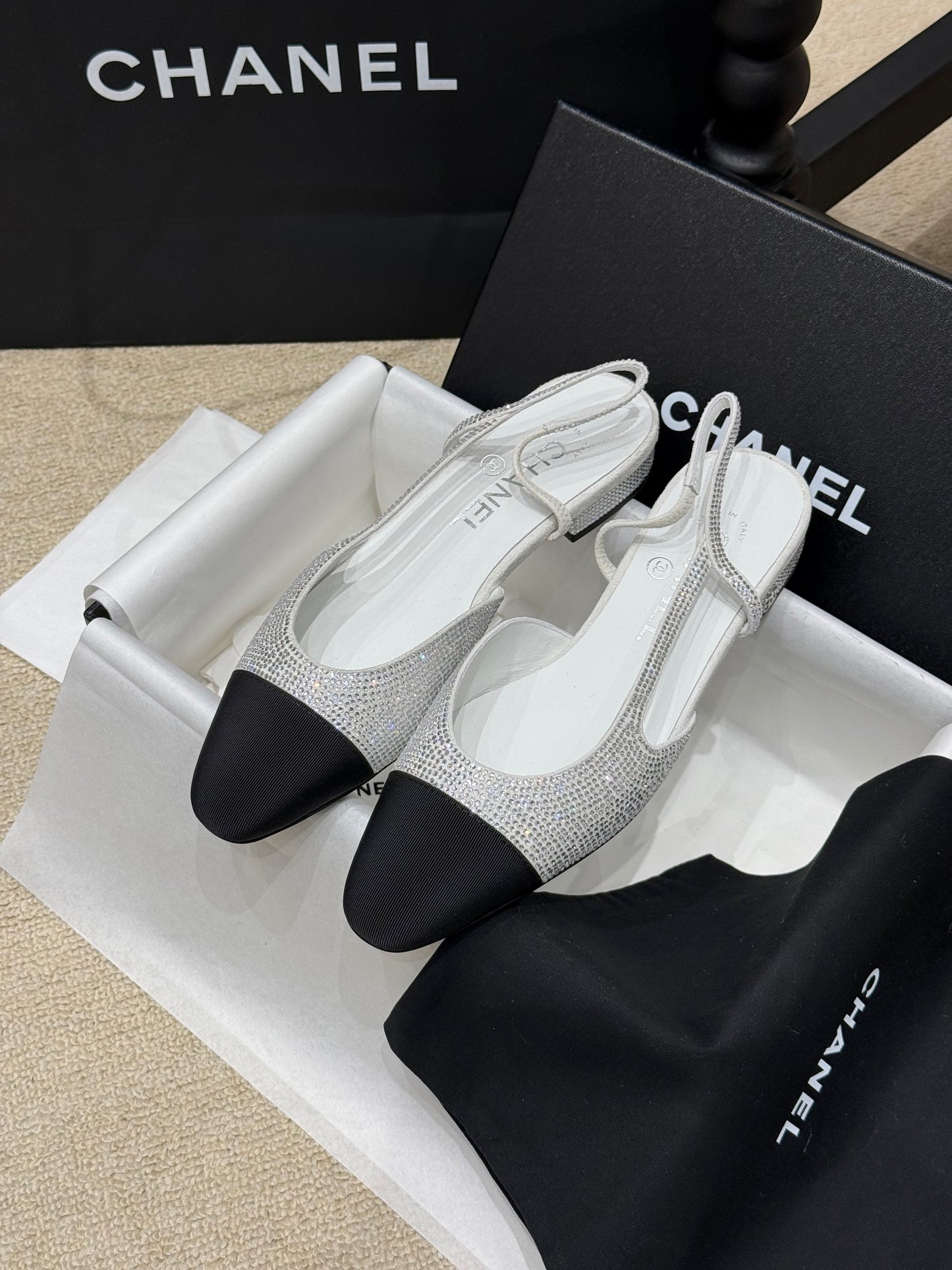 CC SLINGBACK PUMPS