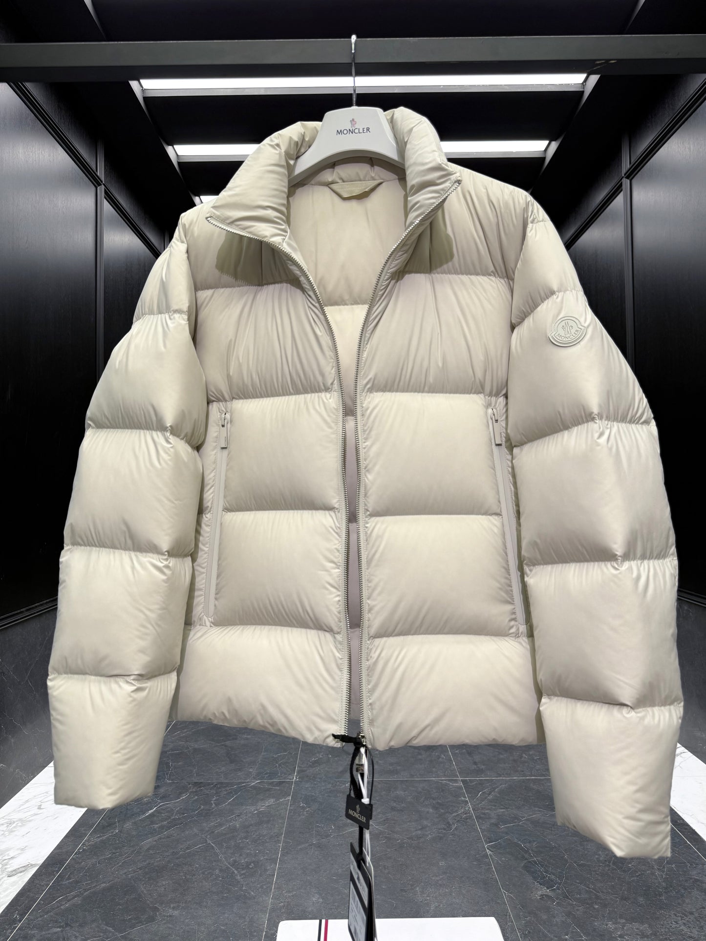 MONC TARN JACKET