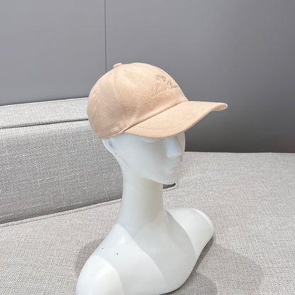 LORO P CASHMERE CAP