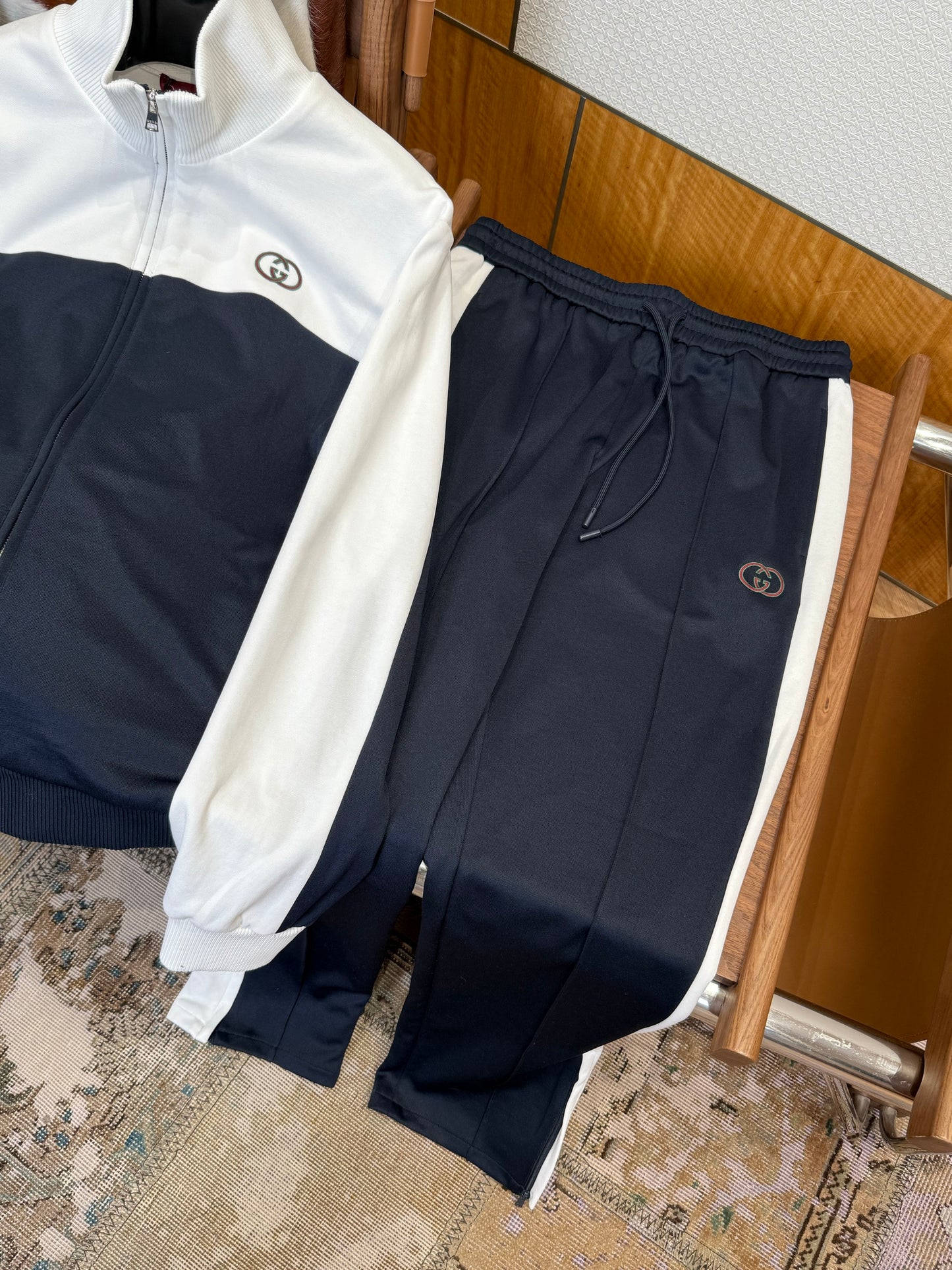 GG BOMBER JACKET