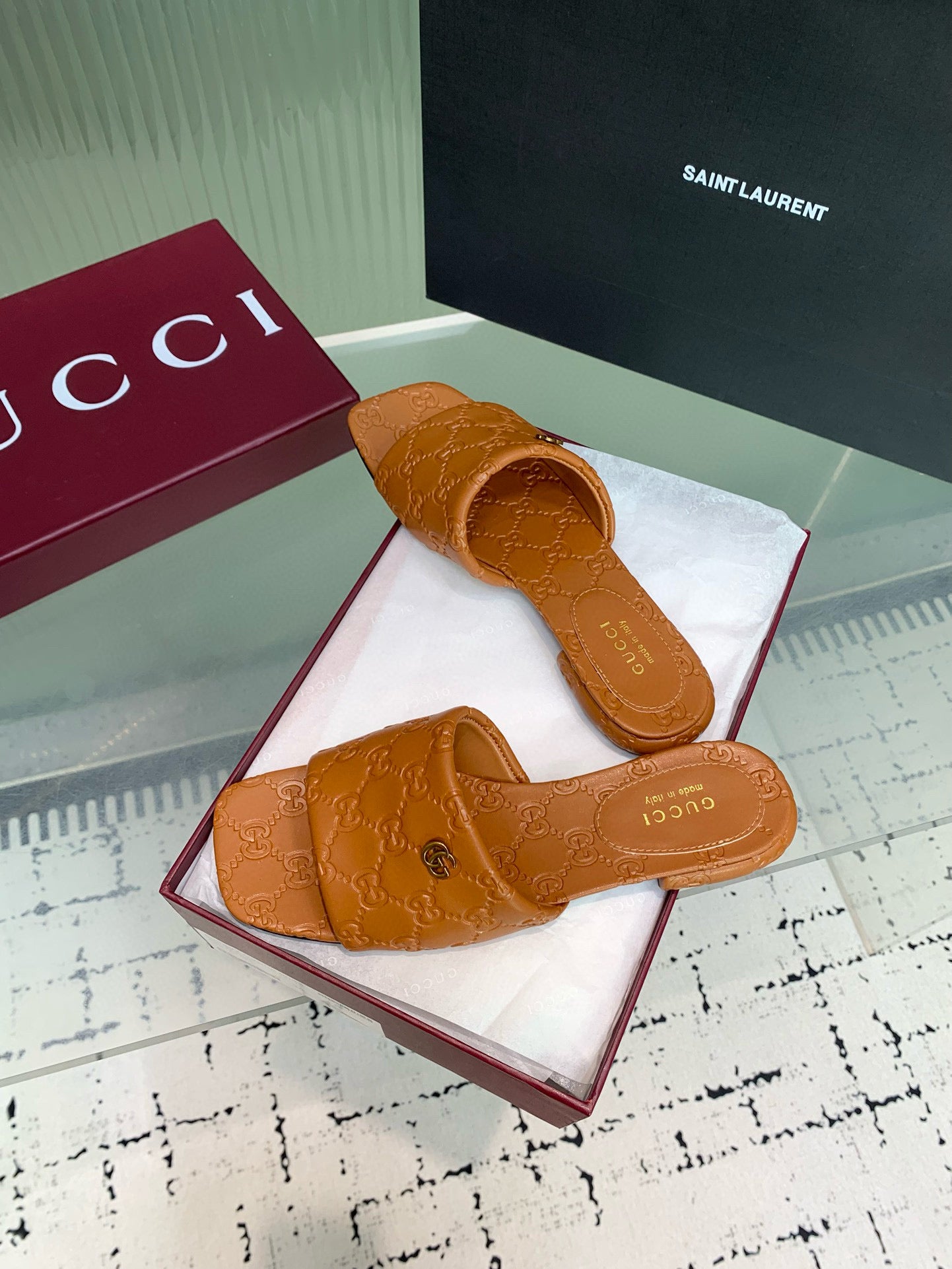 GG SANDALS