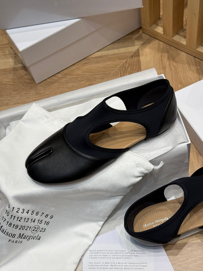 MAISON M TABI BALLET FLATS