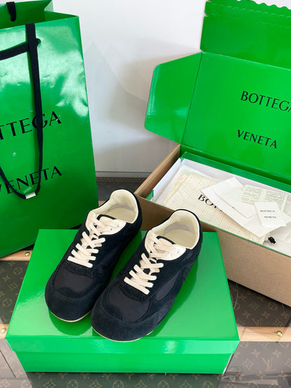 BOTT V ORBIT SNEAKER