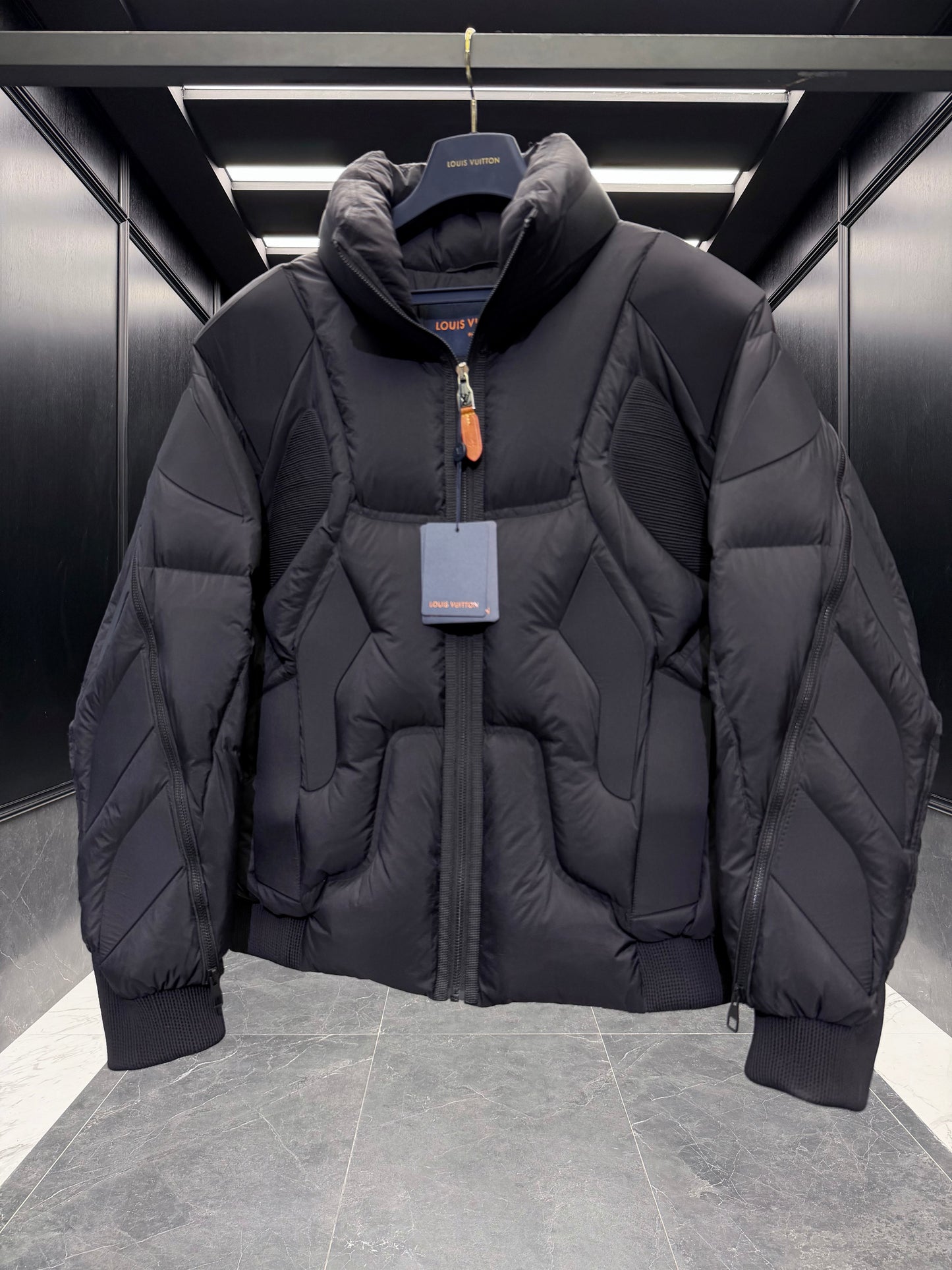 LOU JACKET
