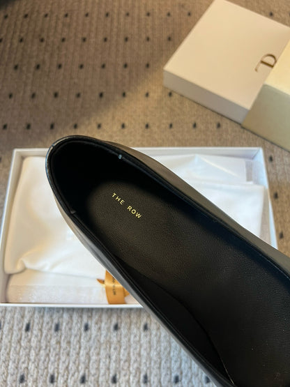 THE ROW BALLET FLATS
