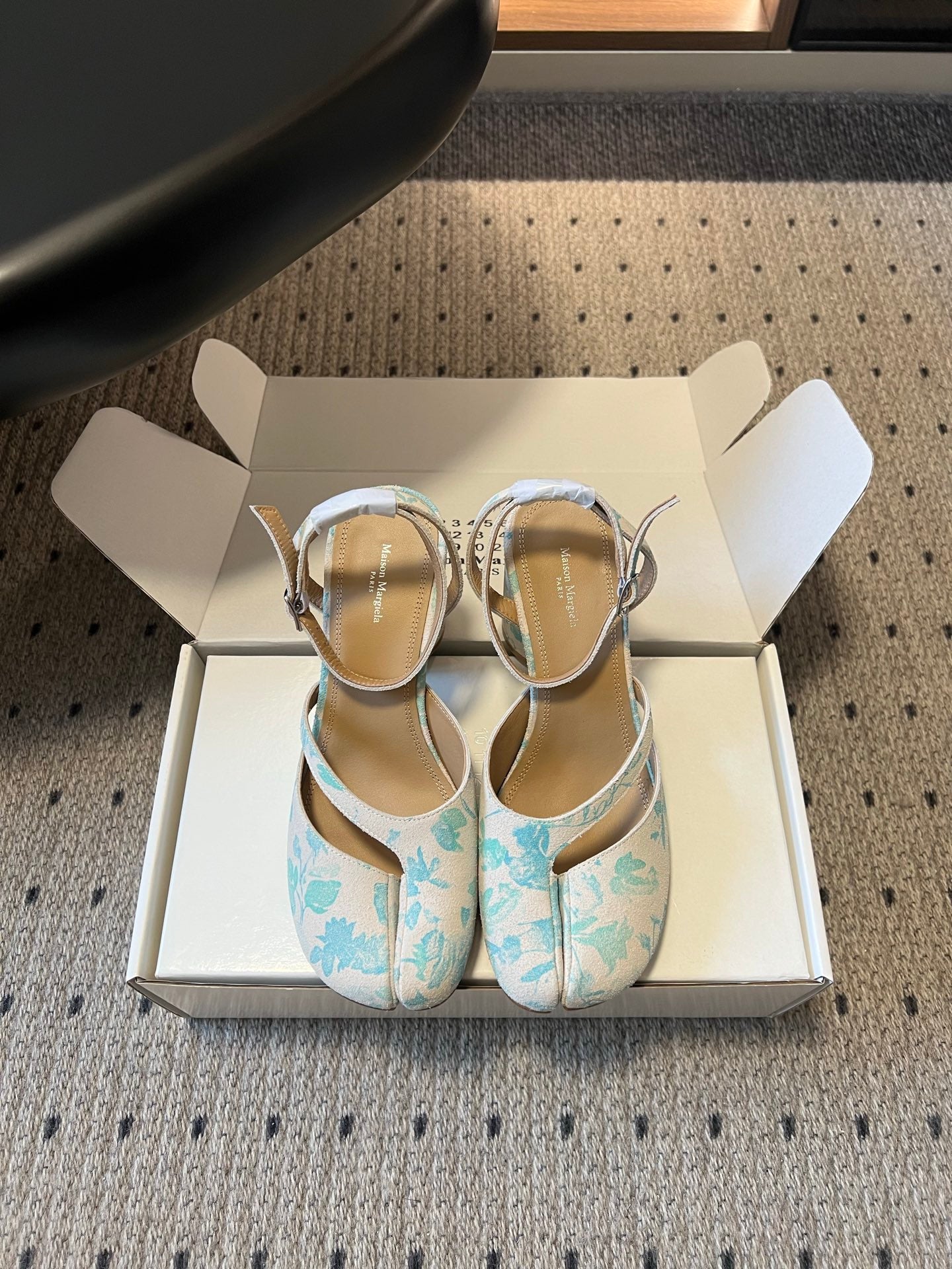 MAISON M TABI PUMPS