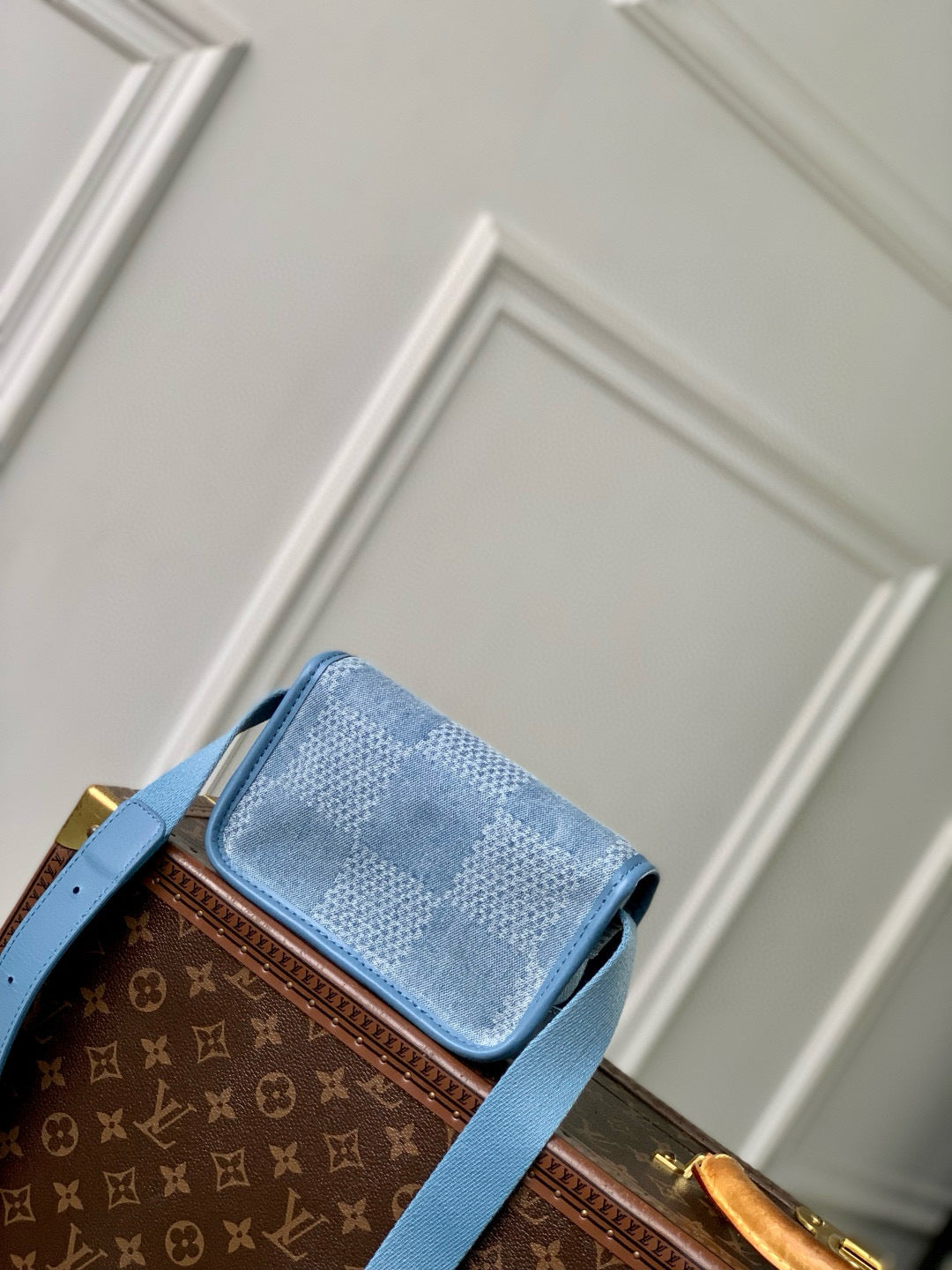 LOU BOSPHORE WEARABLE WALLET