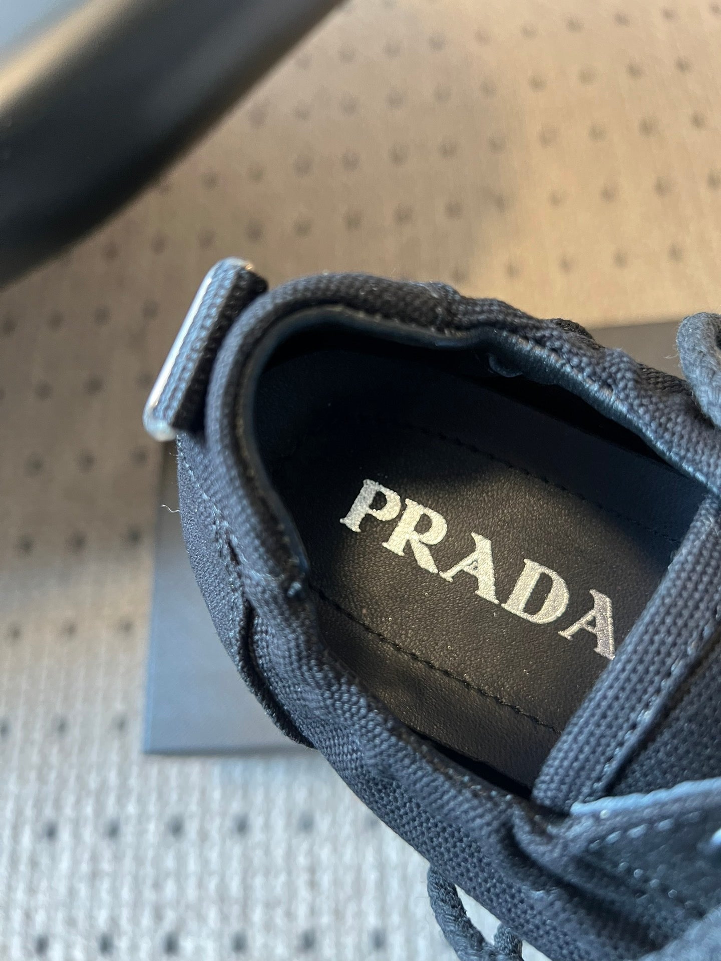 PD COLLAPSE SNEAKERS