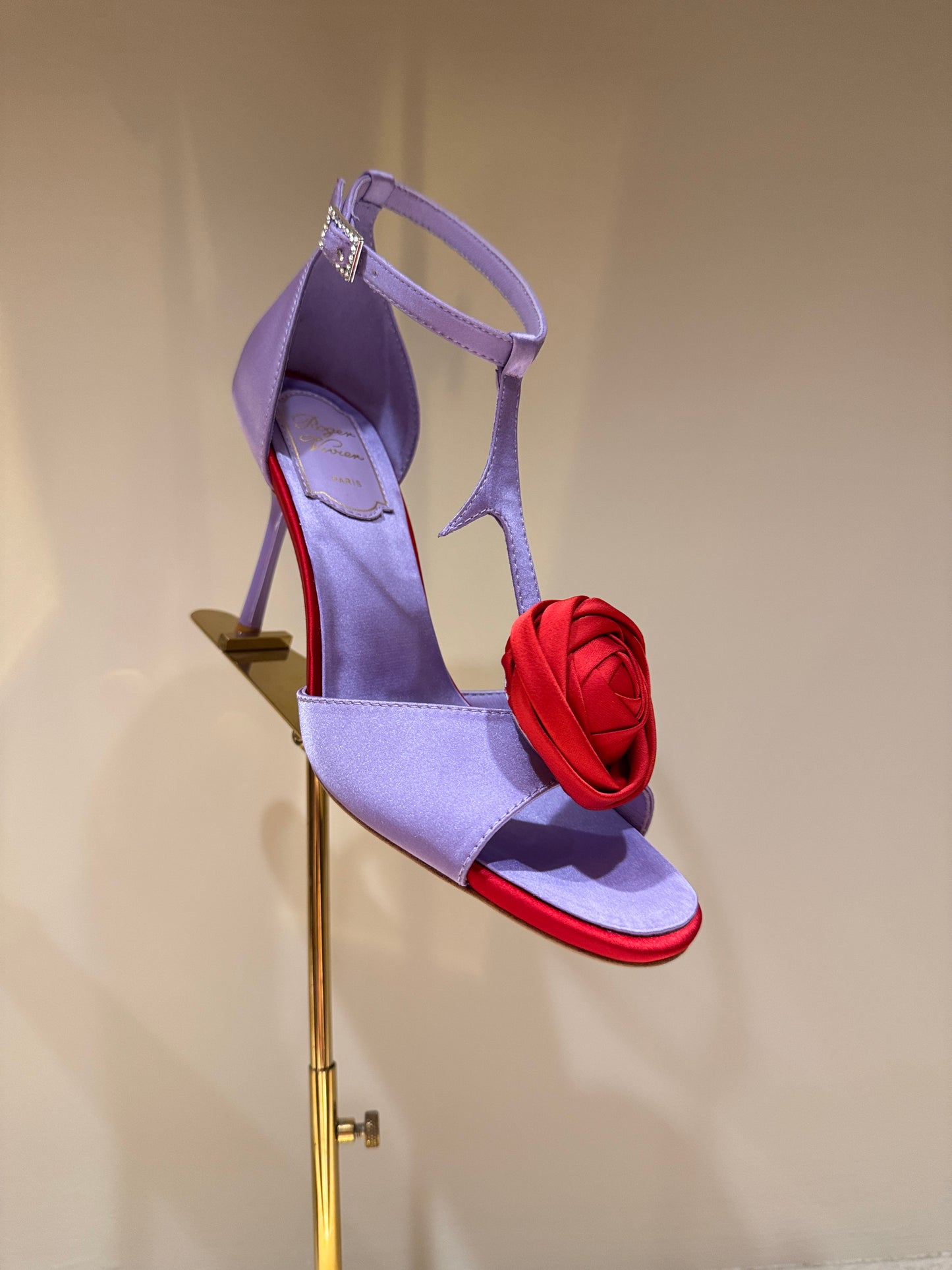 ROGER V HEELS