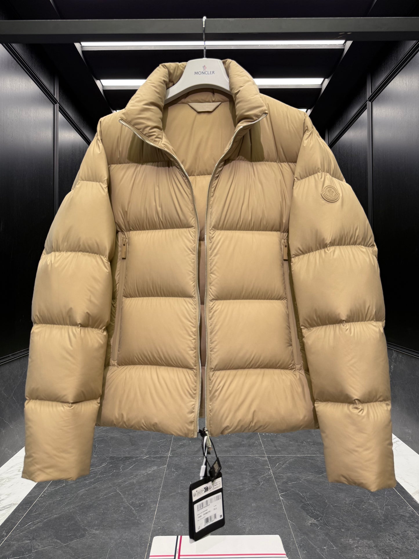MONC TARN JACKET