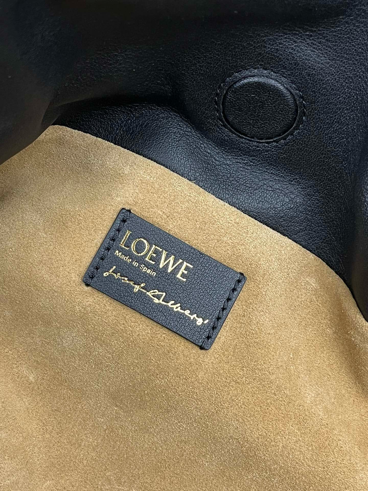 LOEW FLAMENCO MEDIUM POUCH