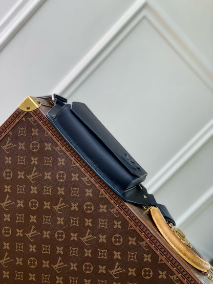 LOU FASTLINE MESSENGER BAG