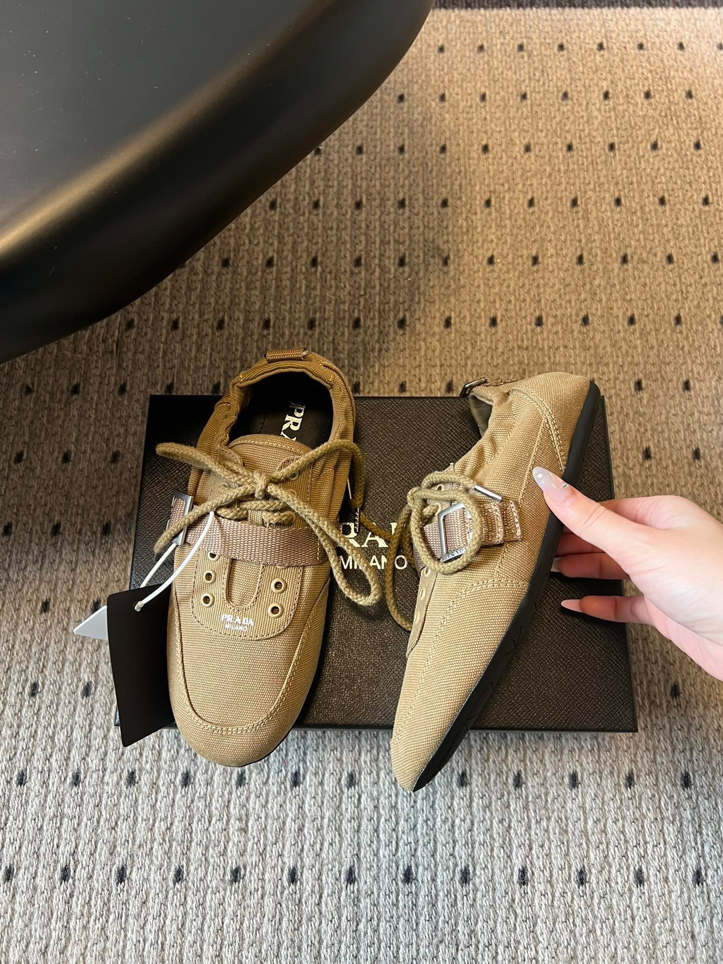 PD COLLAPSE SNEAKERS