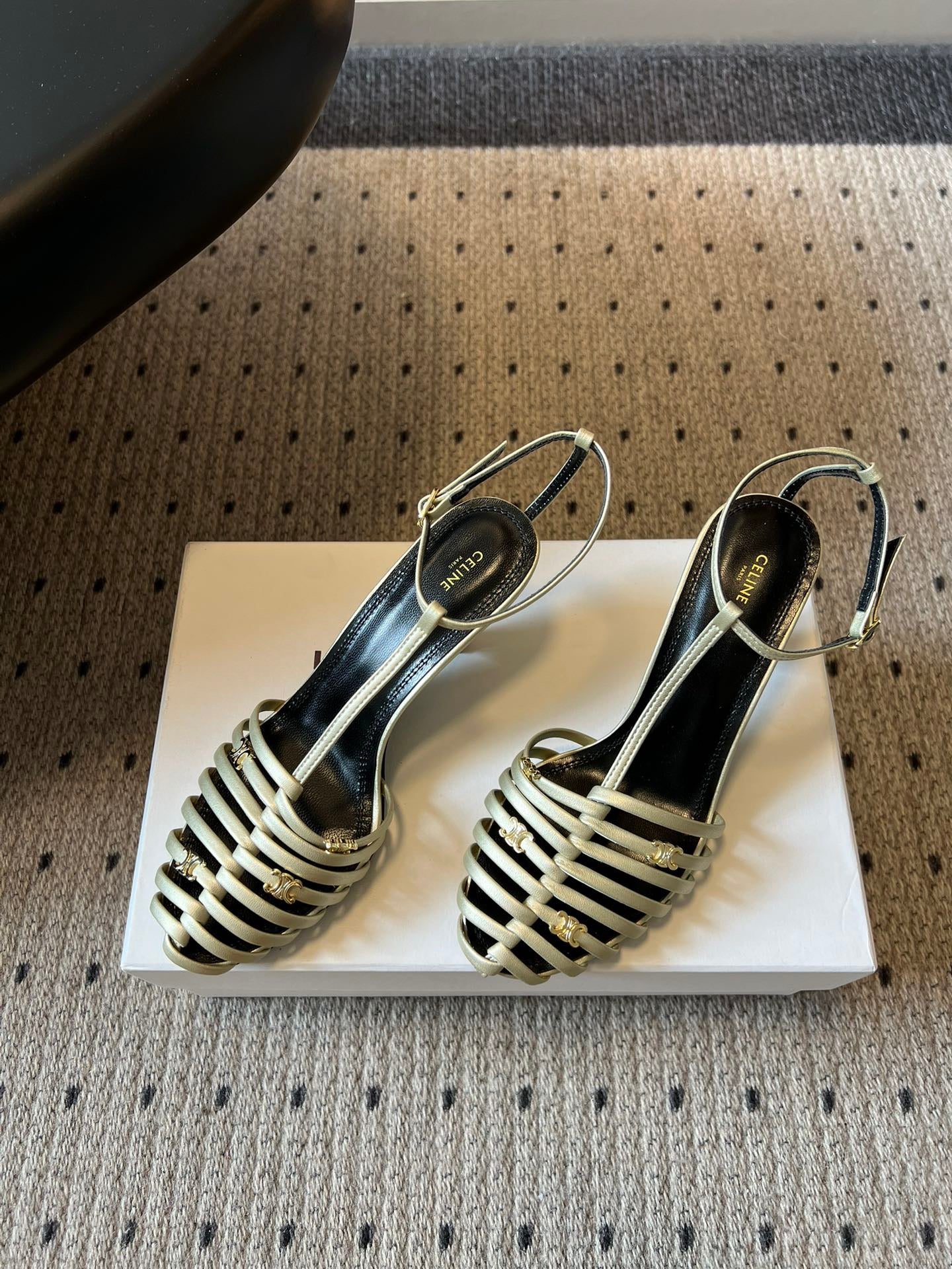 CEL HEELS