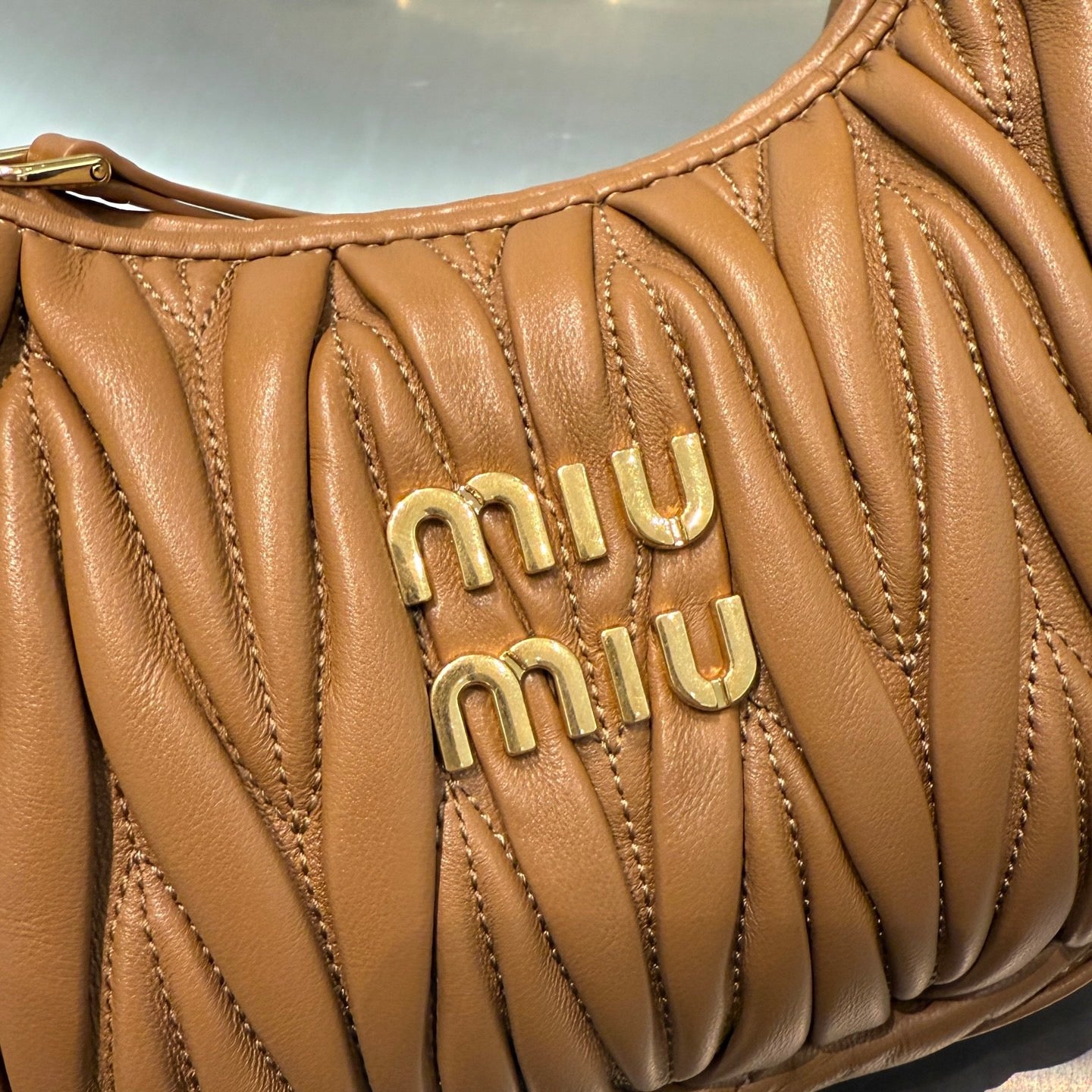 MIU M WANDER BAG