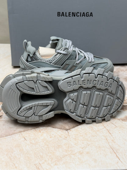 BAL TRACK SNEAKERS ND