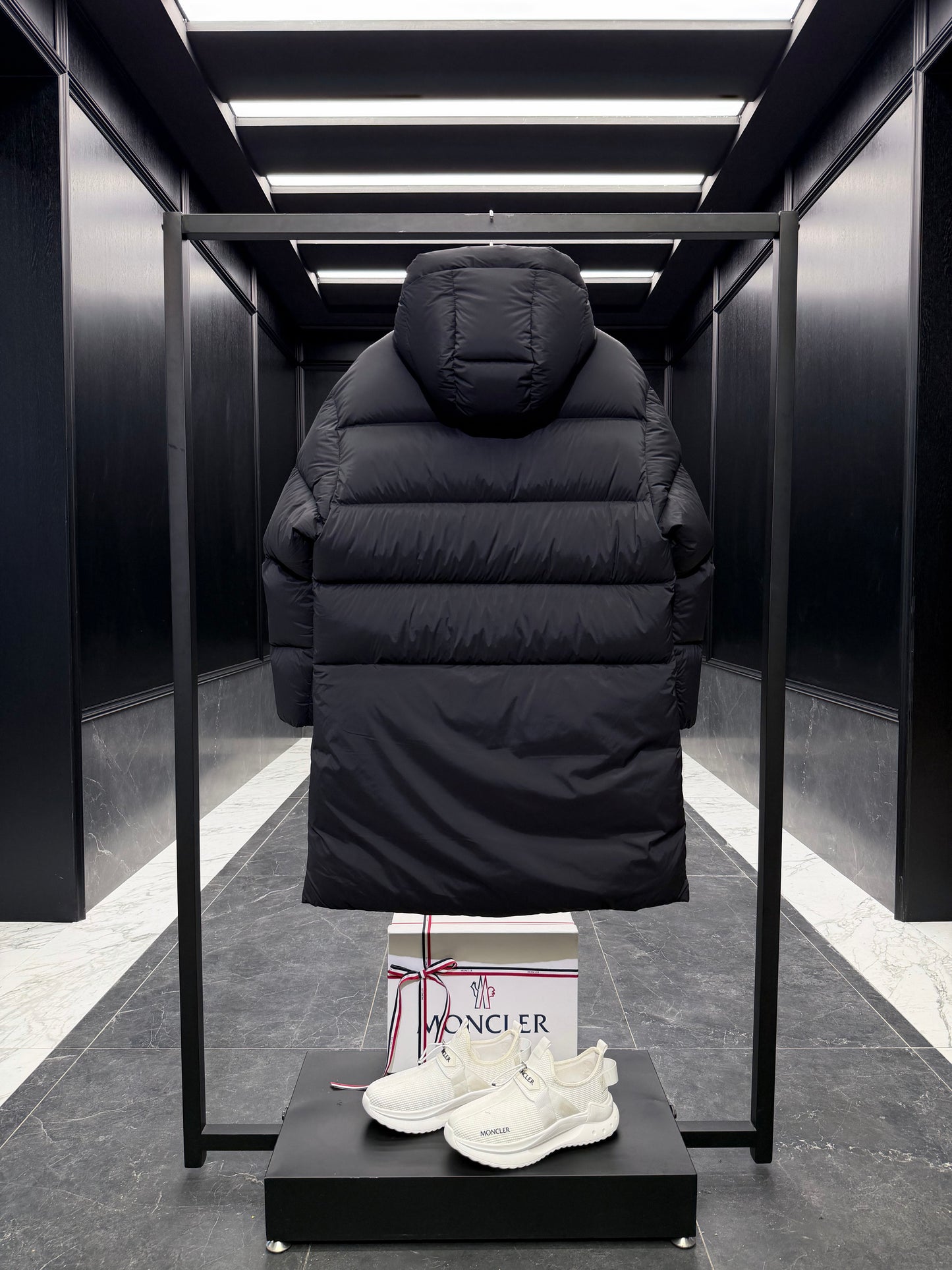 MONC BOSONA COAT