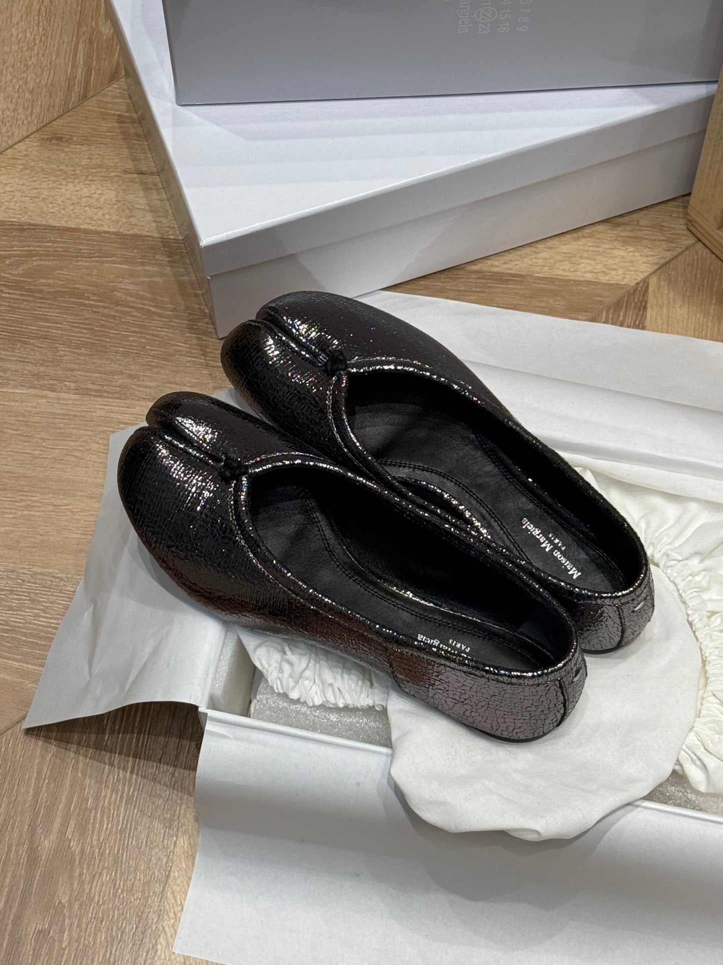MAISON M TABI BALLET FLATS