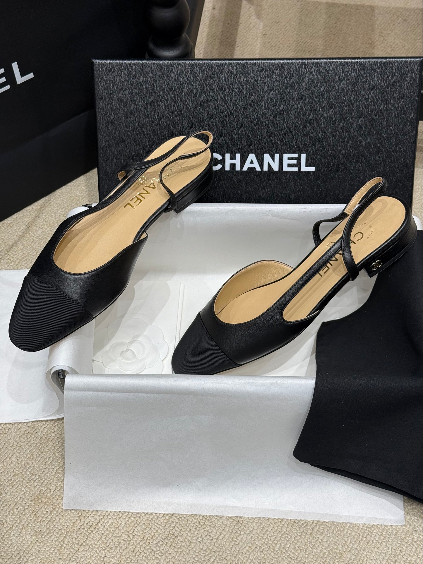 CC SLINGBACK PUMPS