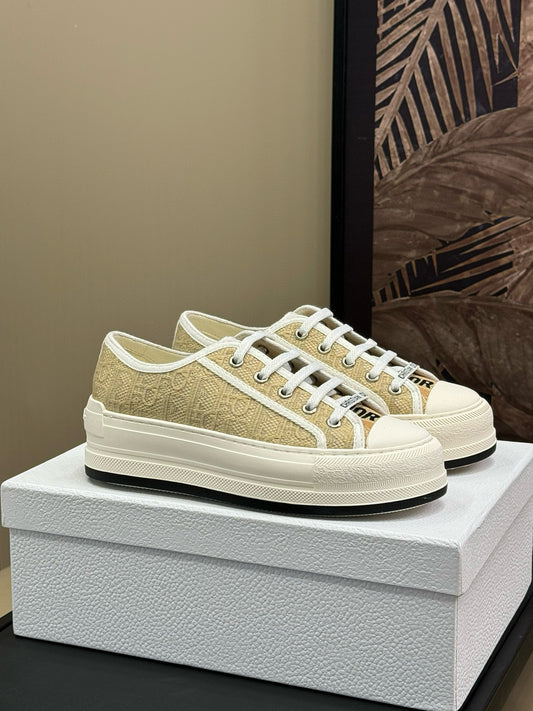 CD PLATFORM SNEAKER