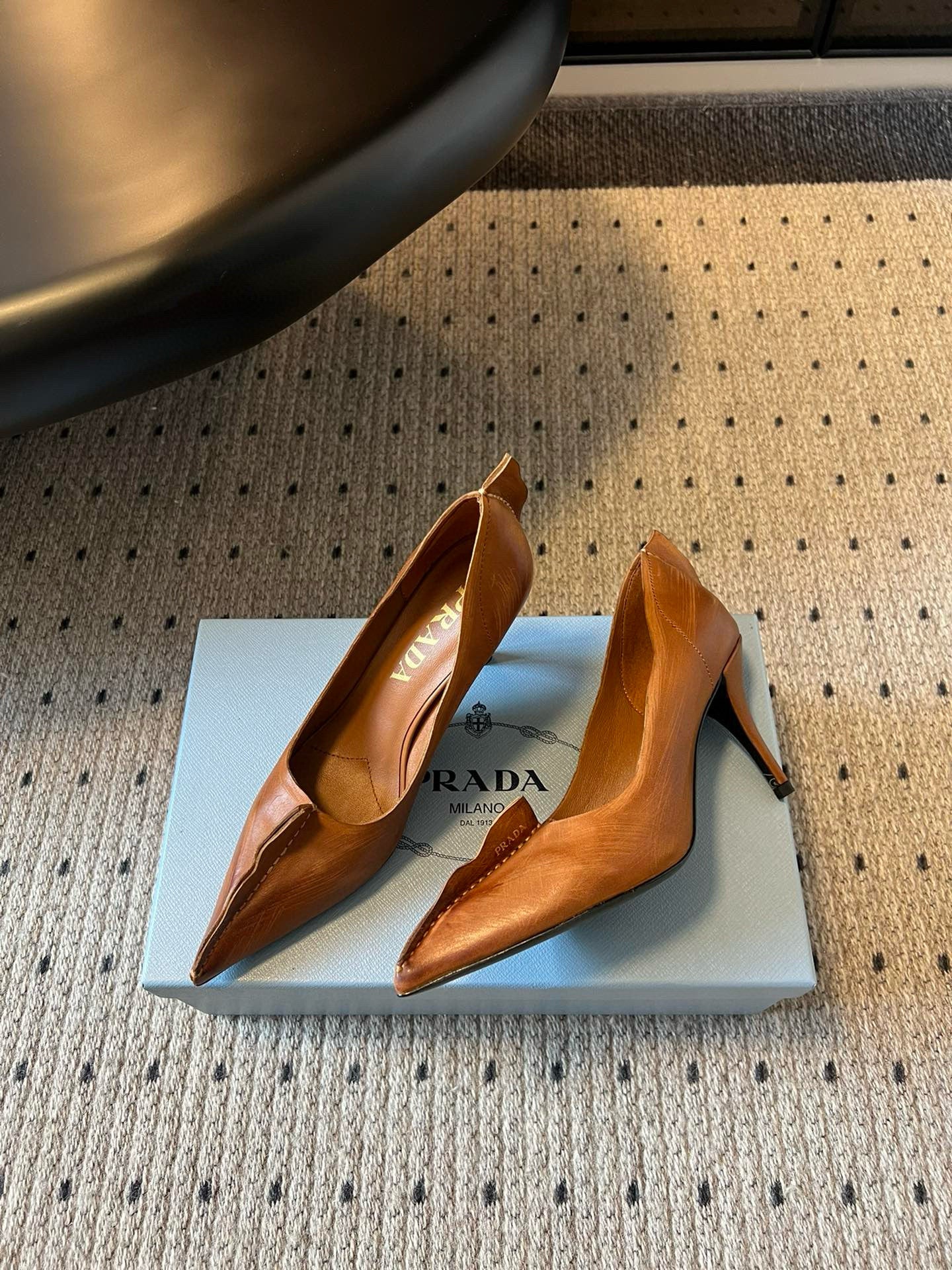 PD HEELS