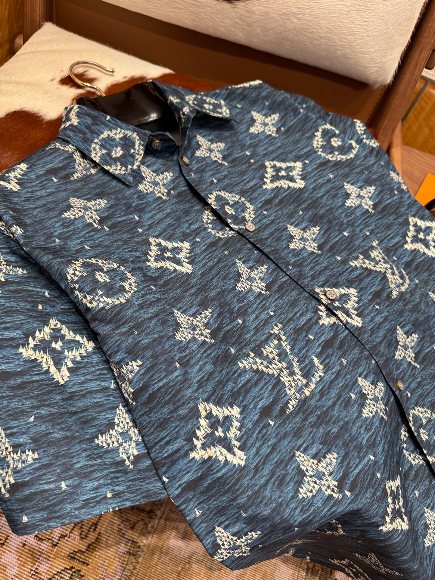 LOU SHIRT