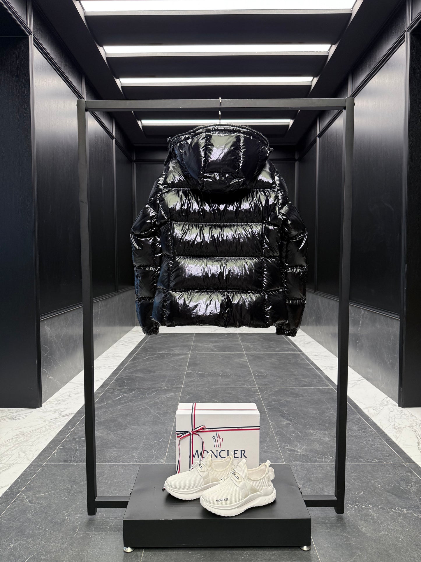 MONC GLAREINS JACKET
