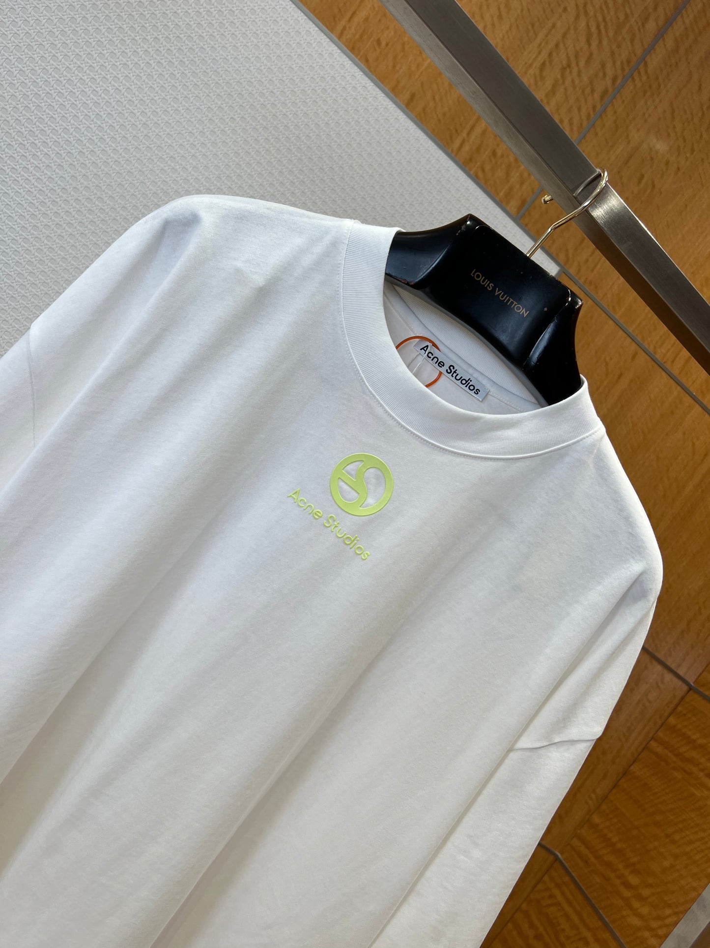 ACNE T-SHIRT