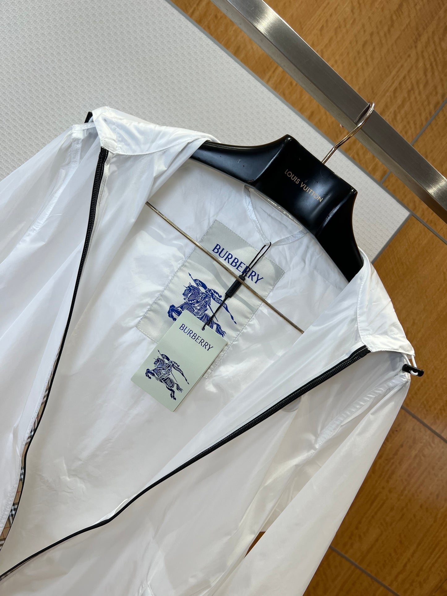 BBR WINDBREAKER