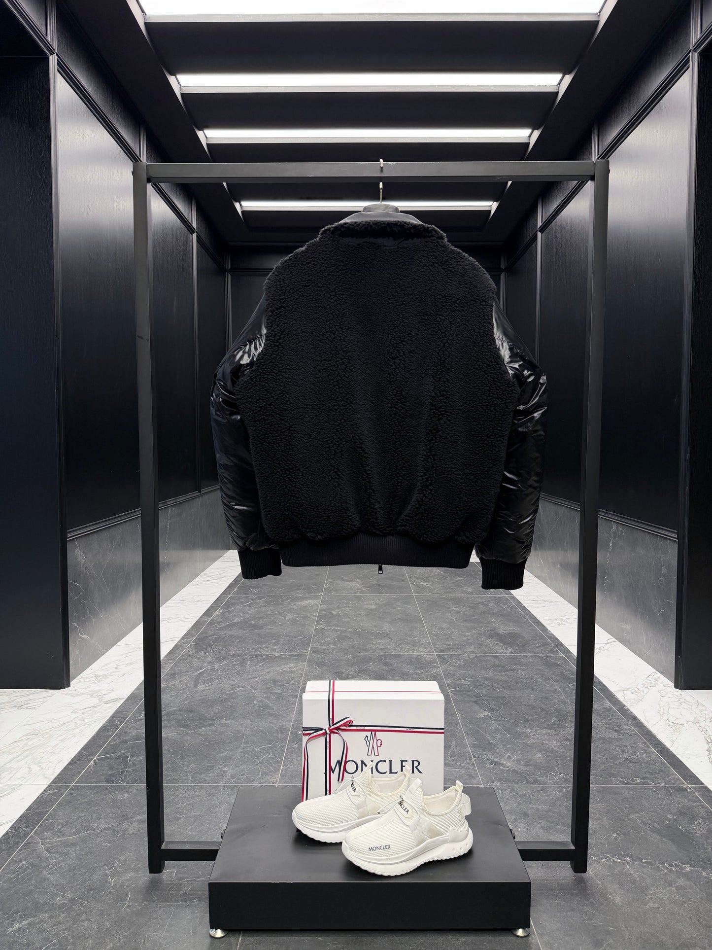 MONC MAULEVRIER JACKET
