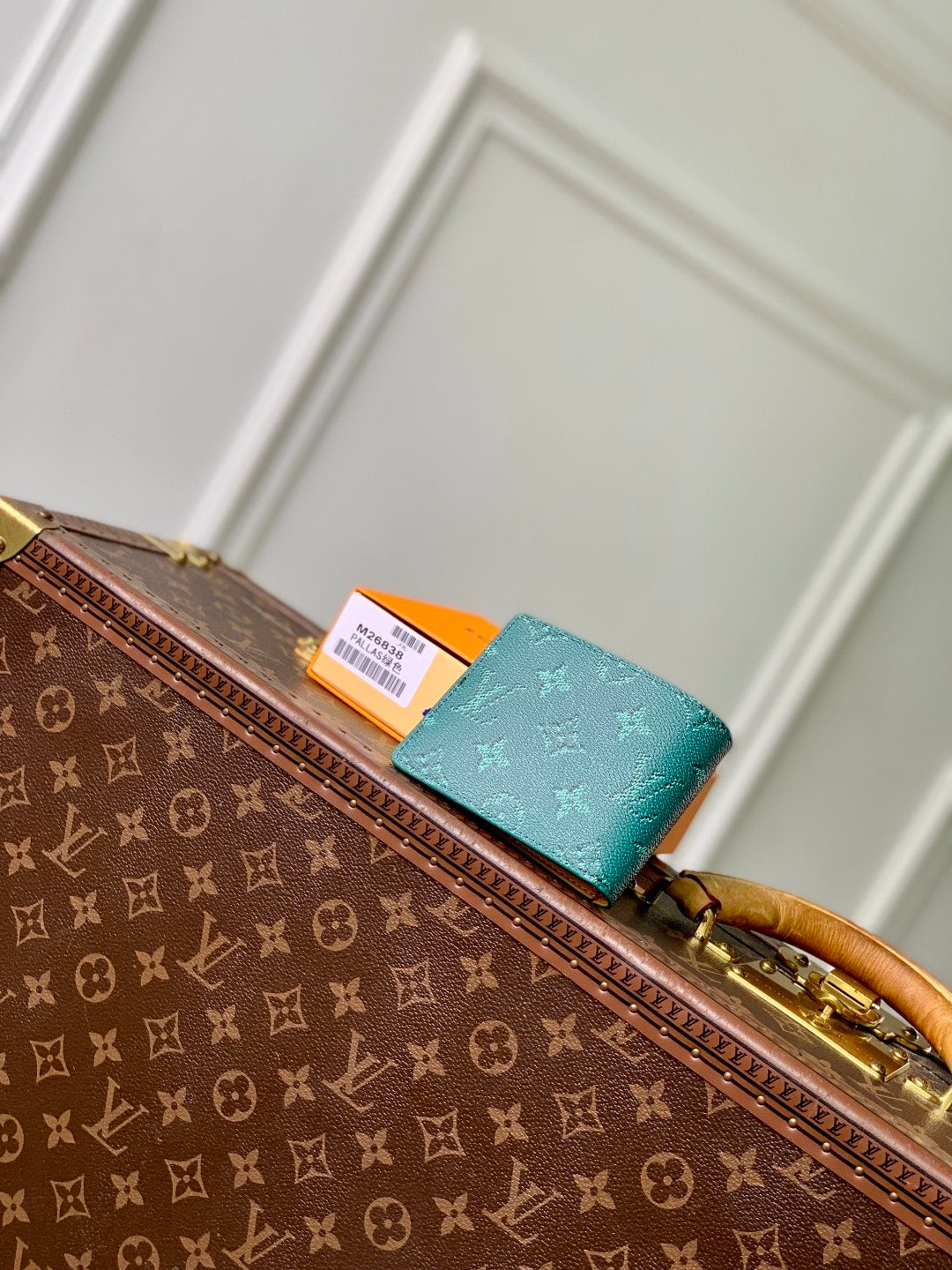 LOU SLENDER WALLET