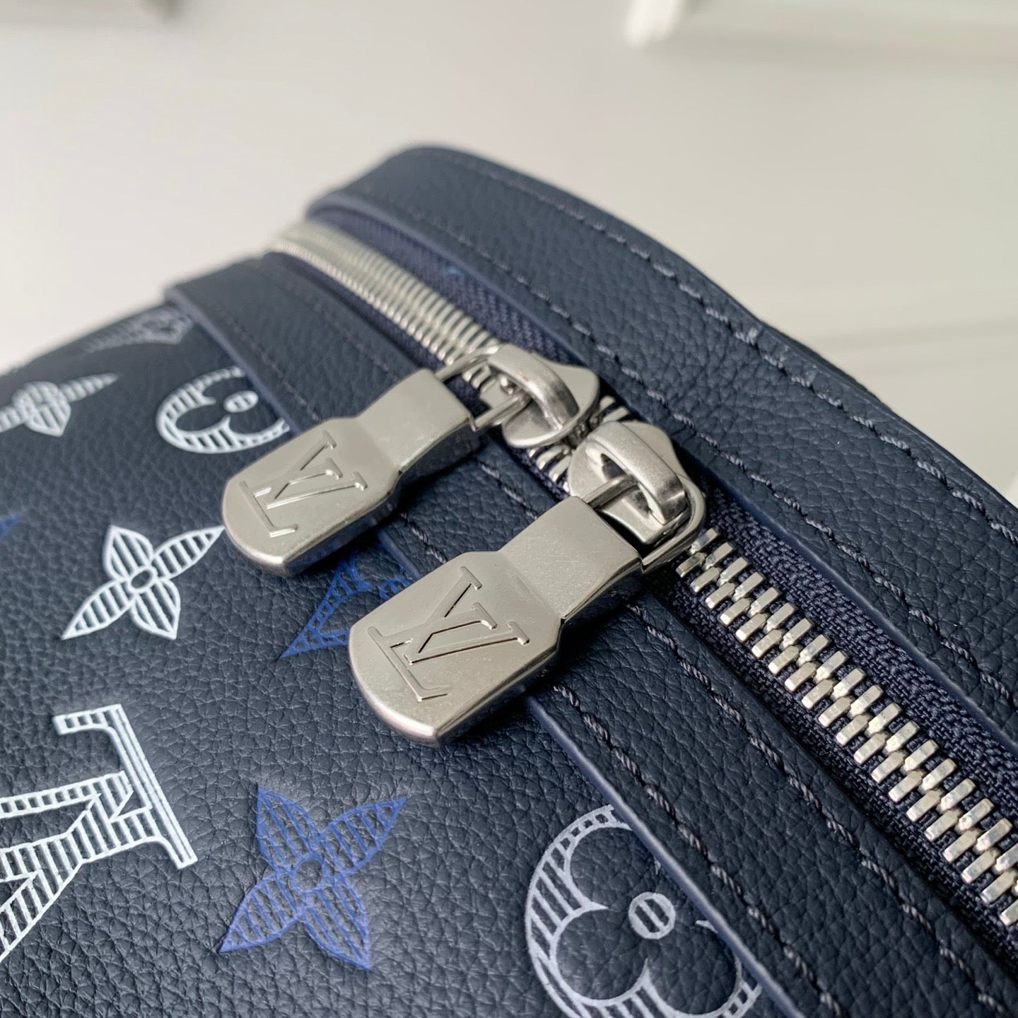 LOU DISCOVERY BACKPACK
