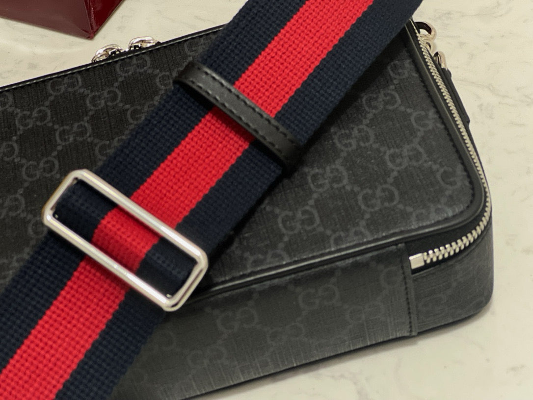 GG SMALL CROSSBODY BAG
