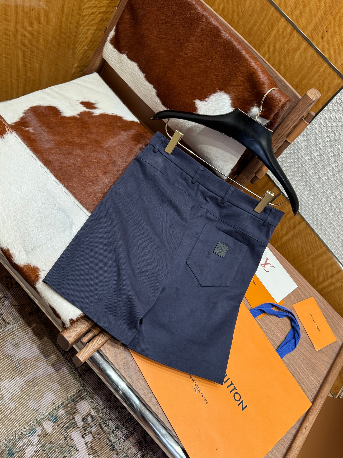 LOU SHORTS
