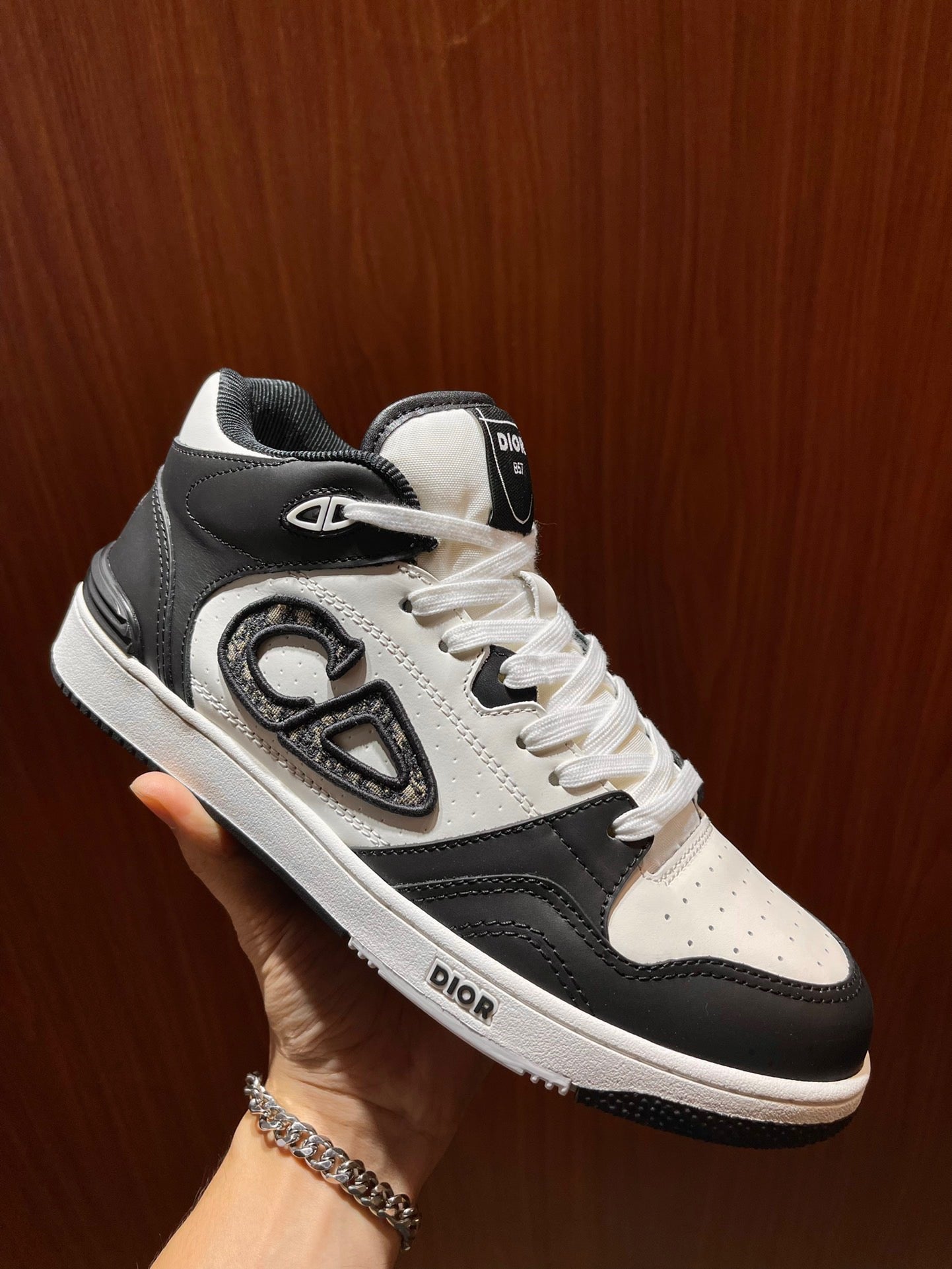 CD B57 SNEAKER