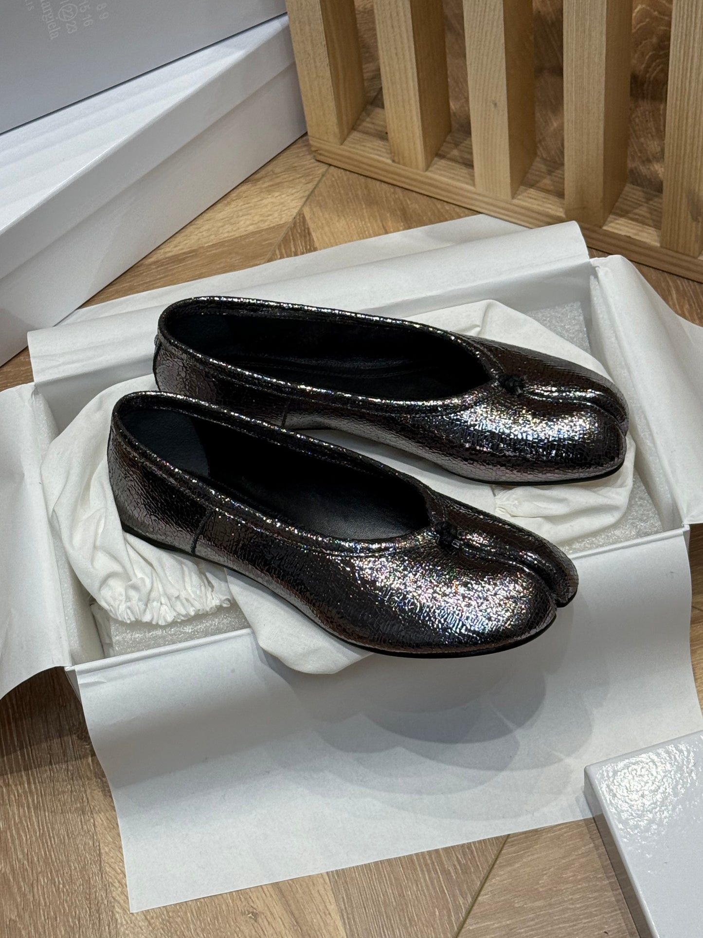 MAISON M TABI BALLET FLATS