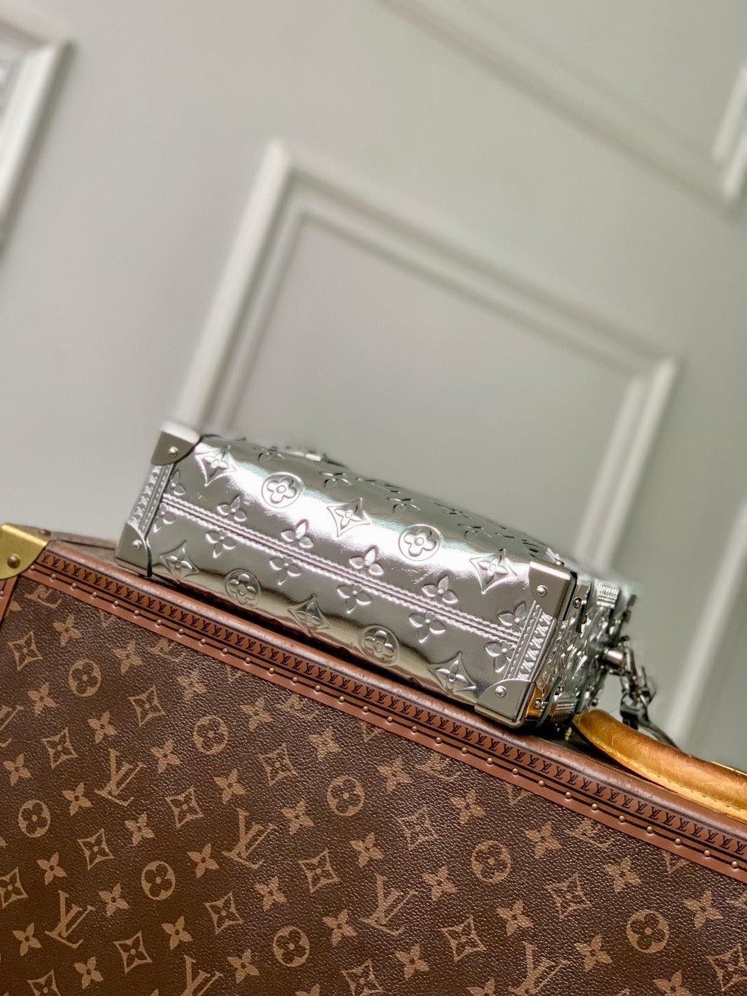 LOU SIDE TRUNK MM BAG