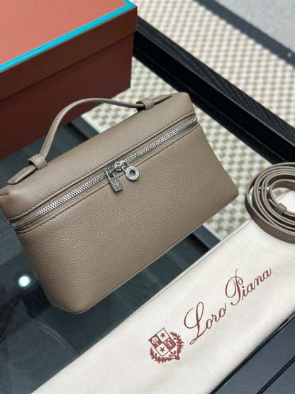 LORO P EXTRA POCKET L19 BAG