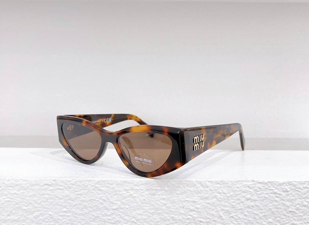 MIU M SUNGLASSES