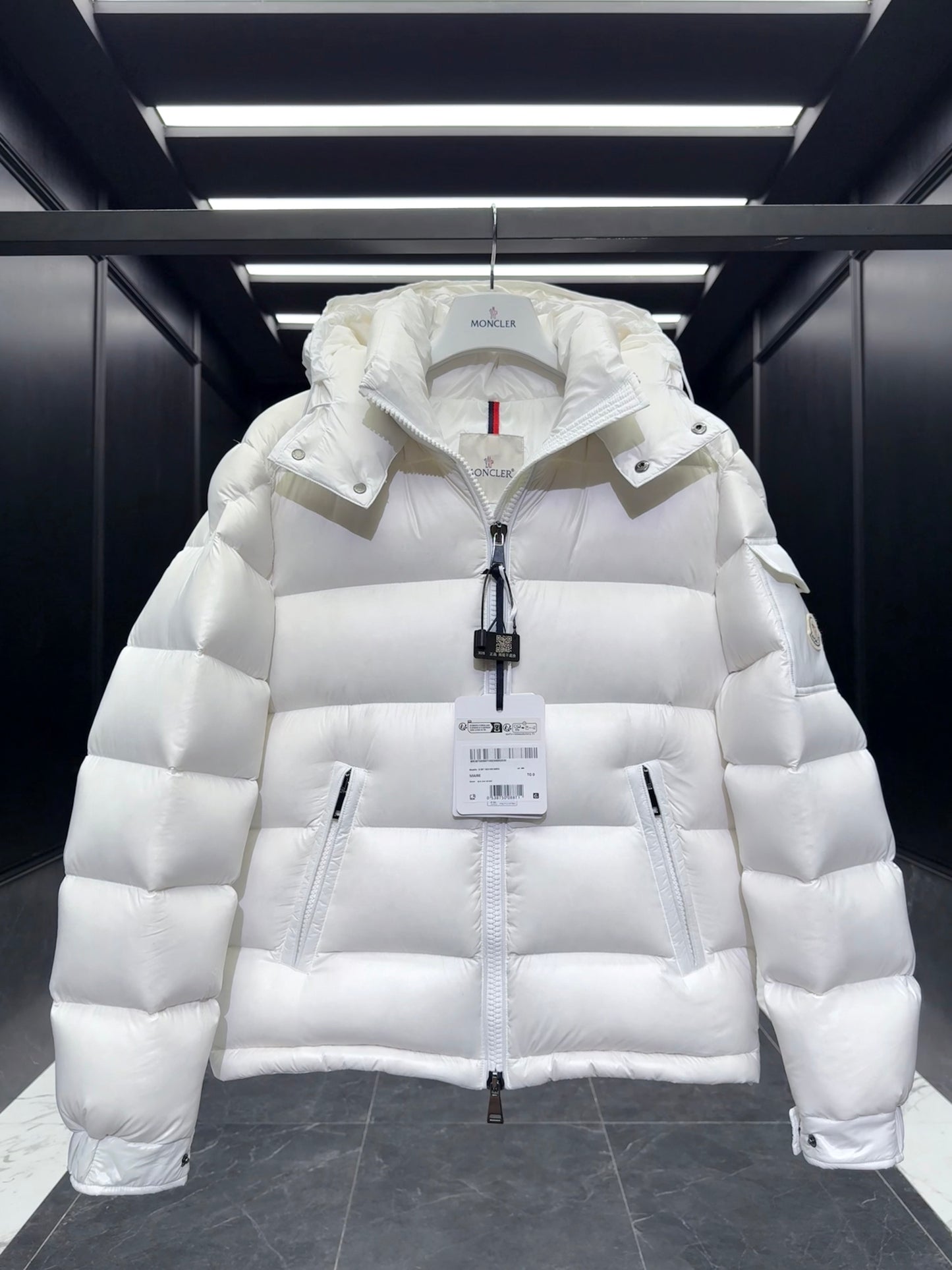 MONC MAIRE JACKET