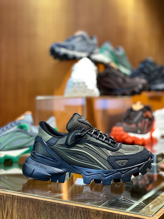 LOU SUMMIT SNEAKERS