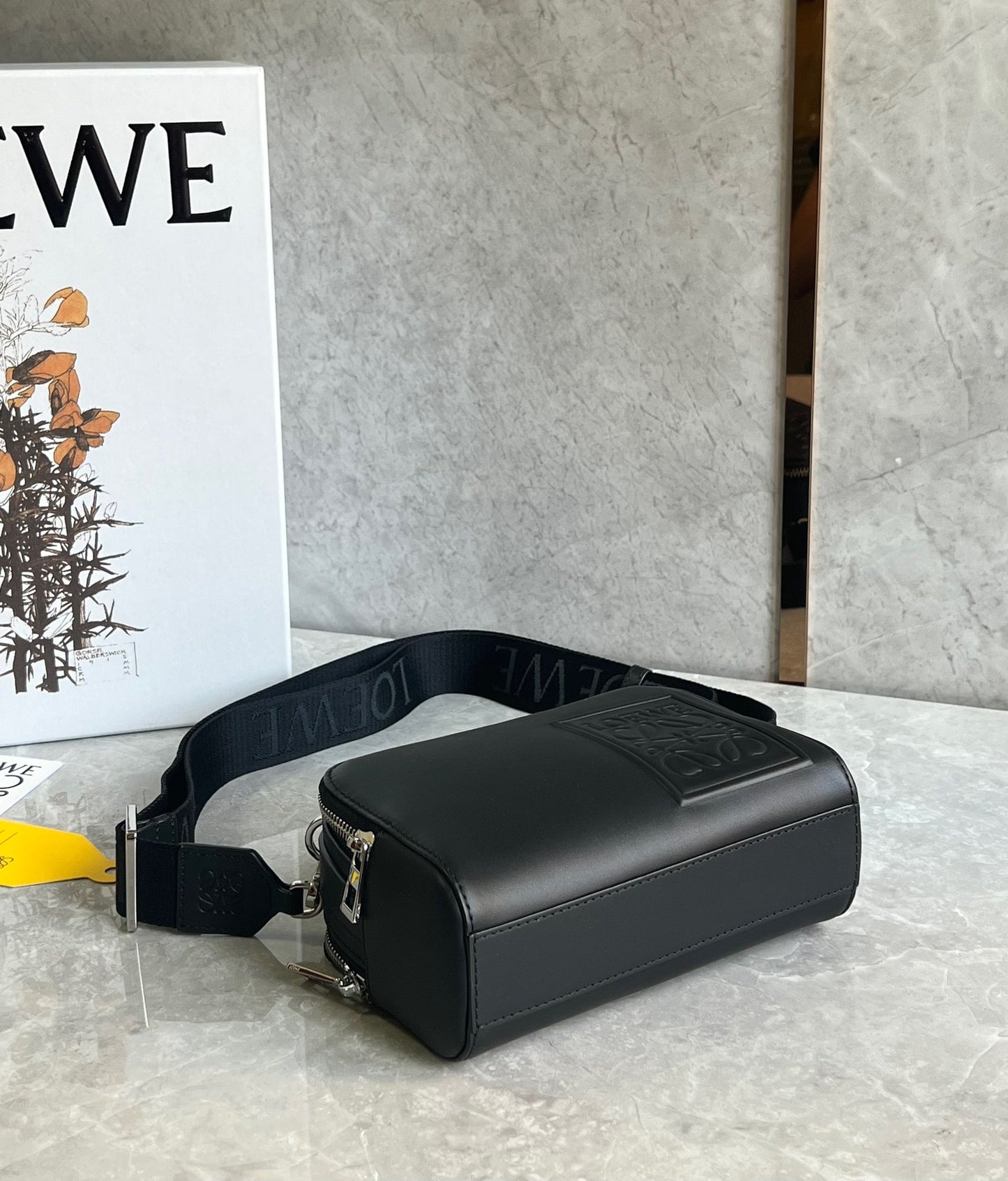 LOEW MINI CAMERA CROSSBODY BAG