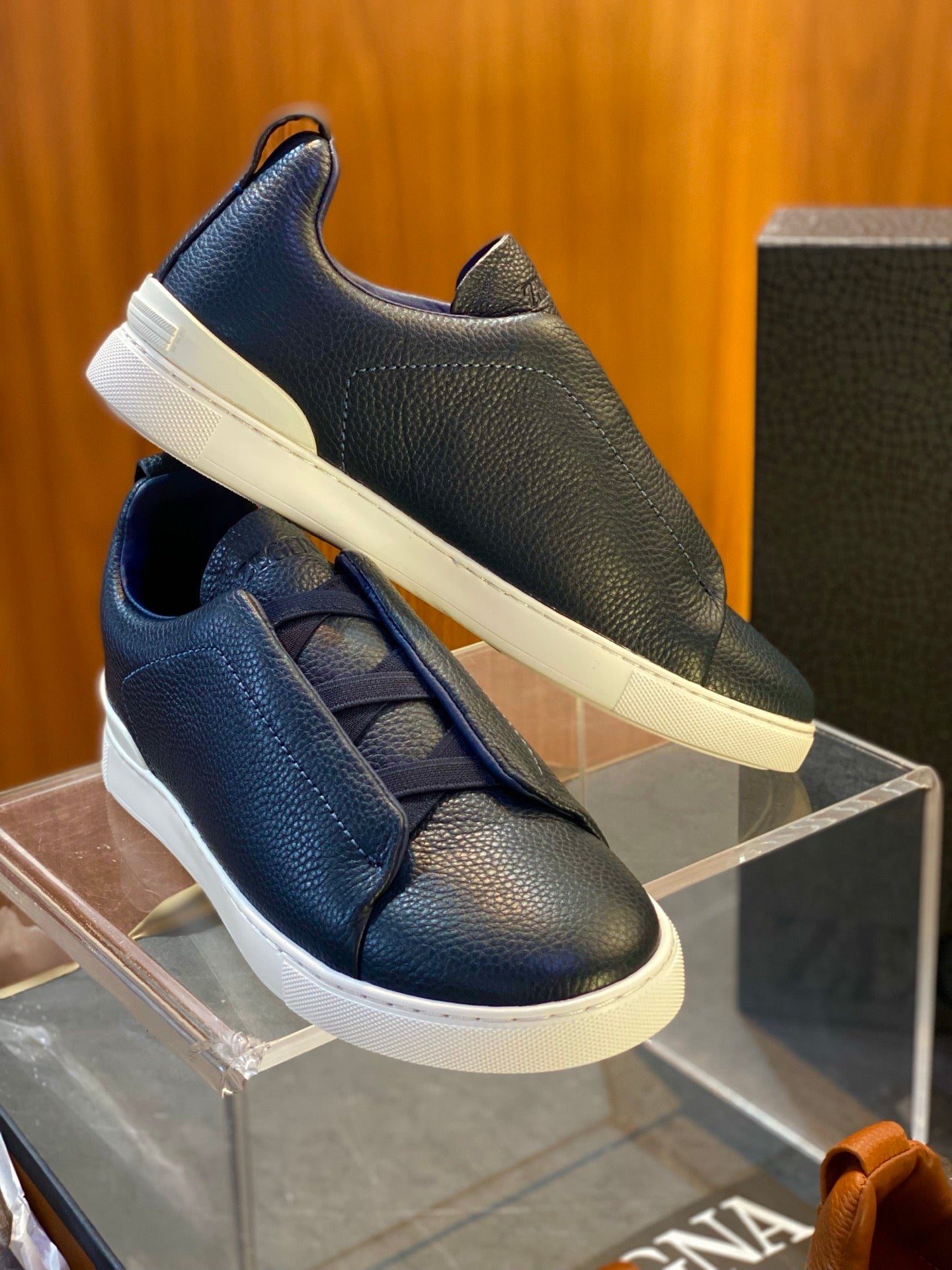 ZEGN TRIPLE STITCH SNEAKER