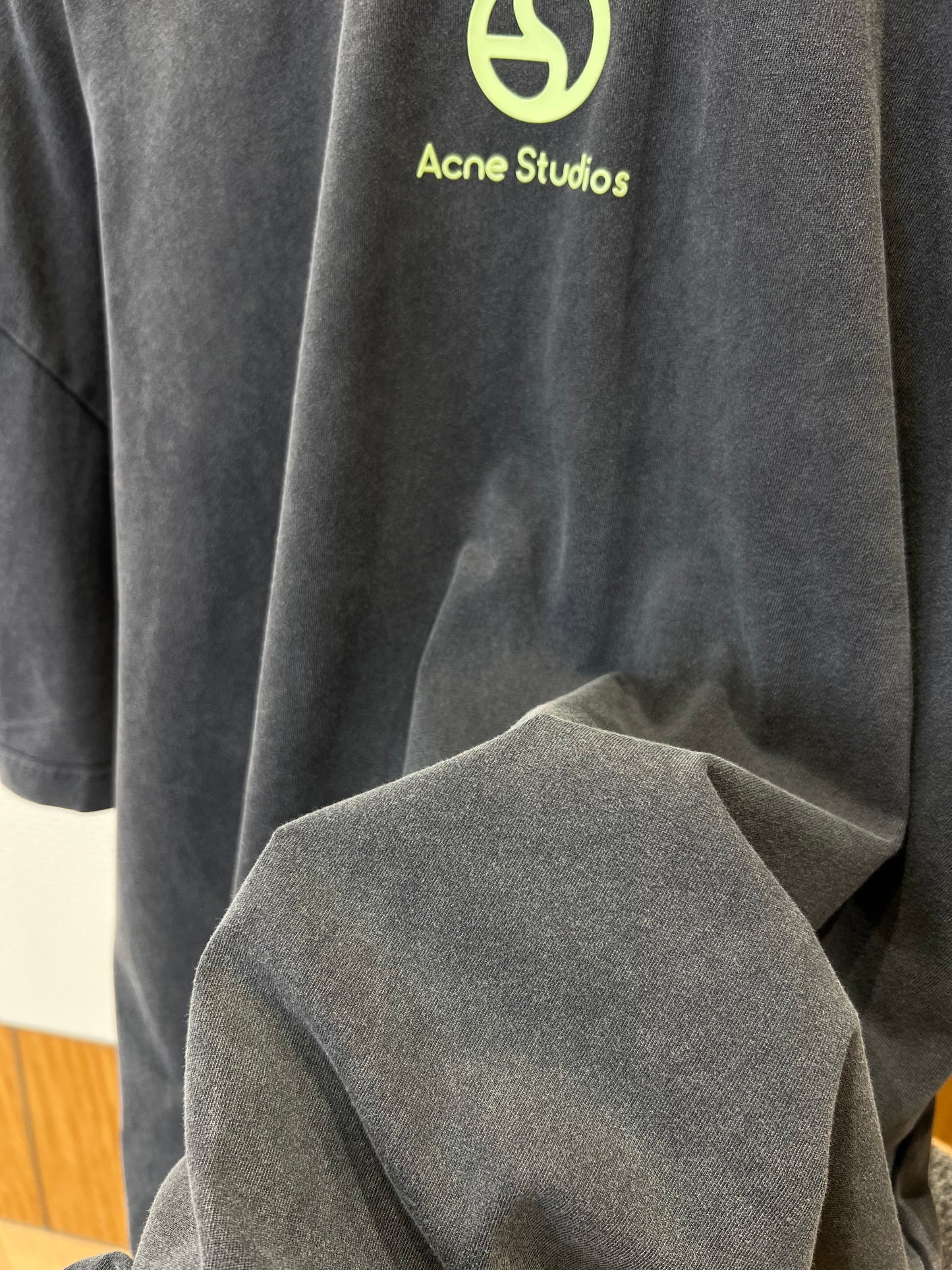 ACNE T-SHIRT