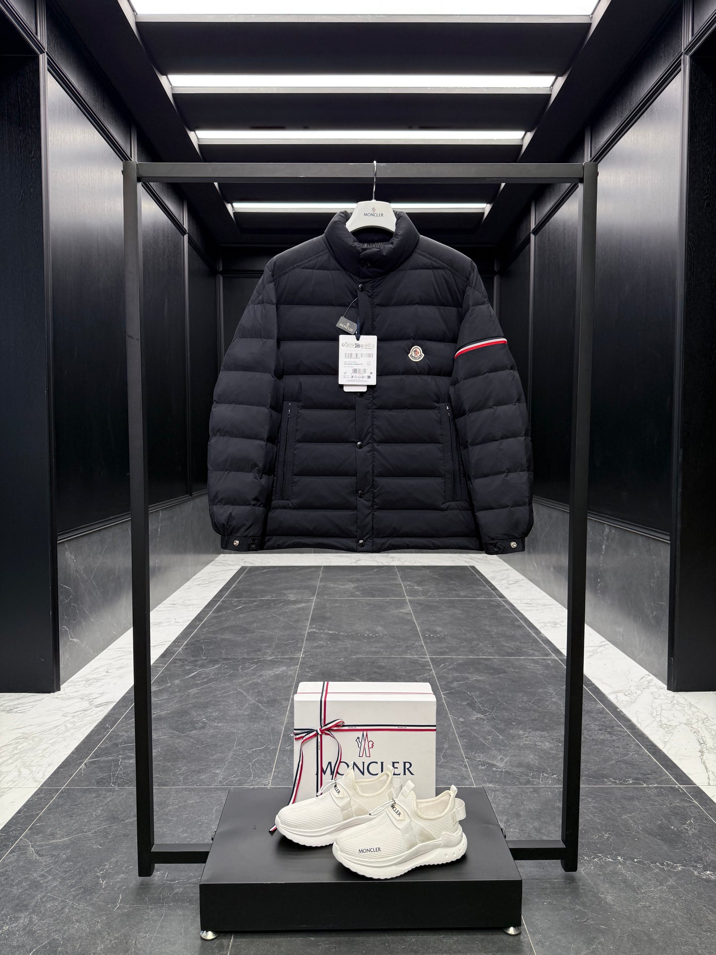 MONC COLOMB JACKET