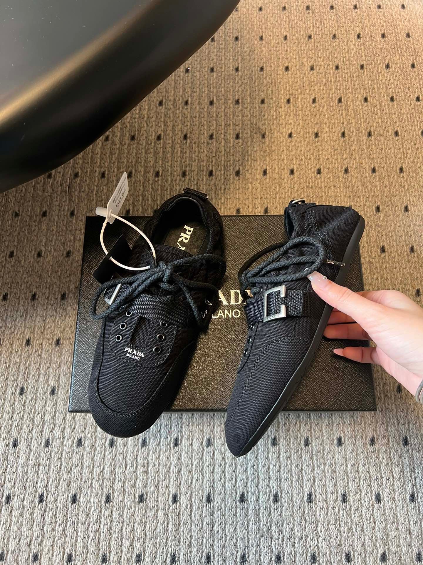 PD COLLAPSE SNEAKERS