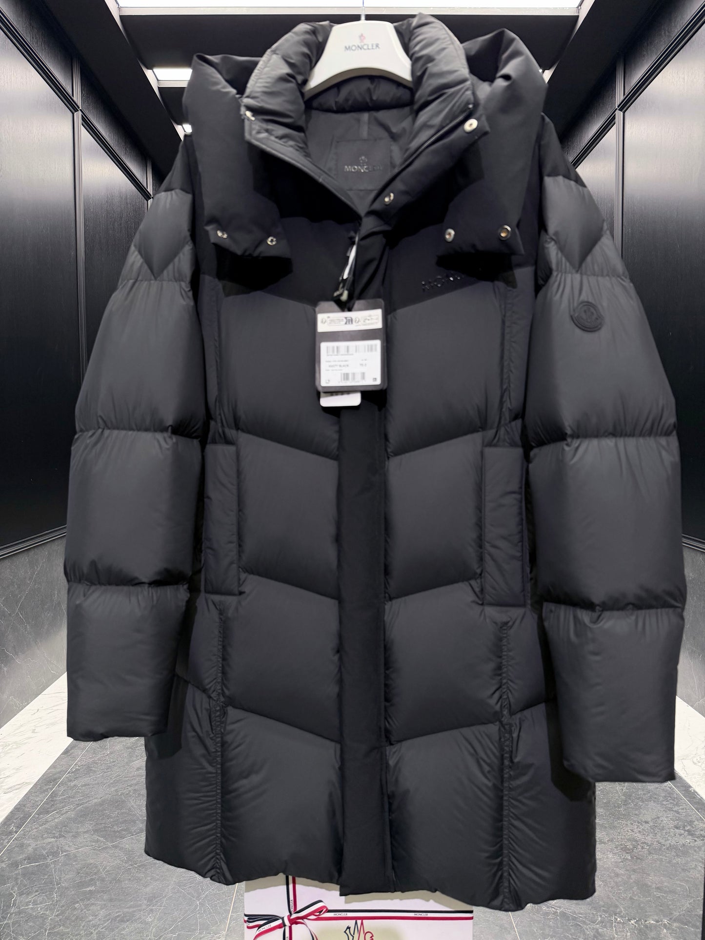 MONC MATT BLACK COAT