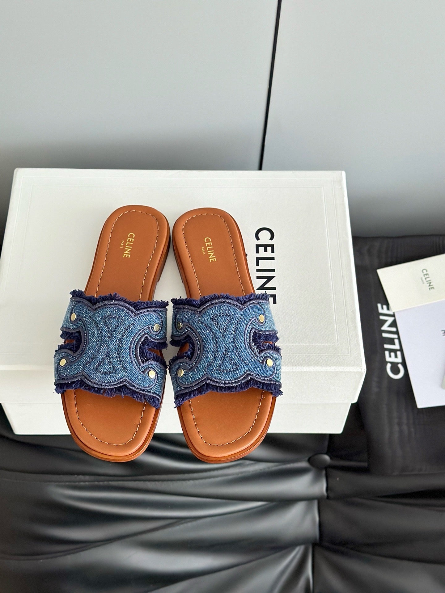CEL SANDALS