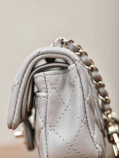 CC 25A MINI CLASSIC FLAP BAG